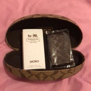 Coach Accessories - COACH sunglass case Coach Accessories - COACH sunglass case